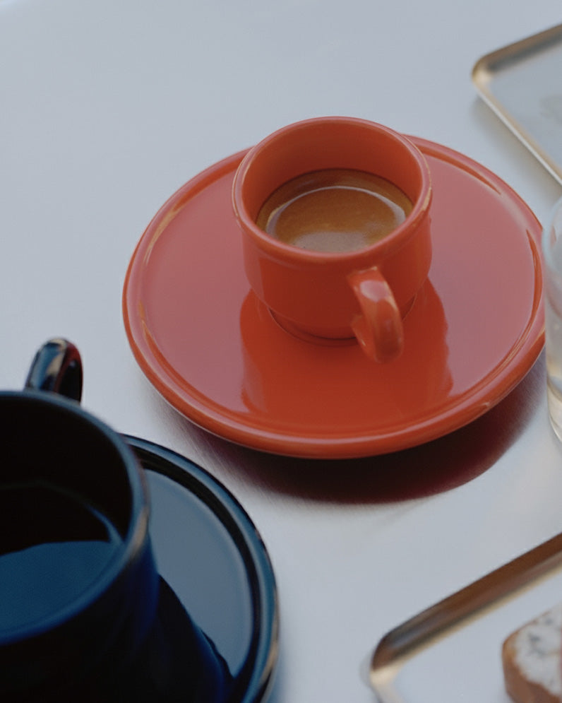 Kantine Saucer Set Red – NIKO JUNE
