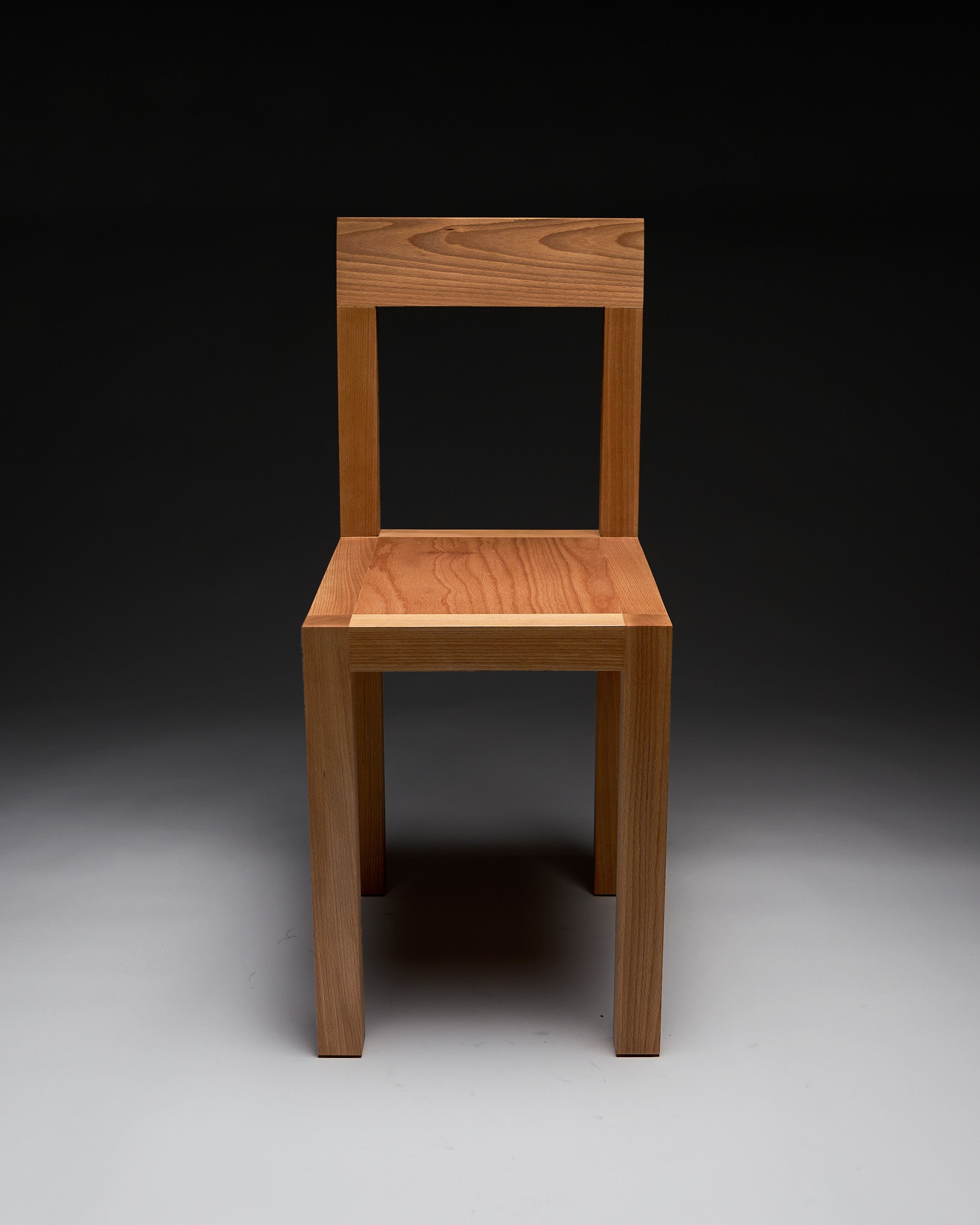 Banquet Chair – NIKO JUNE