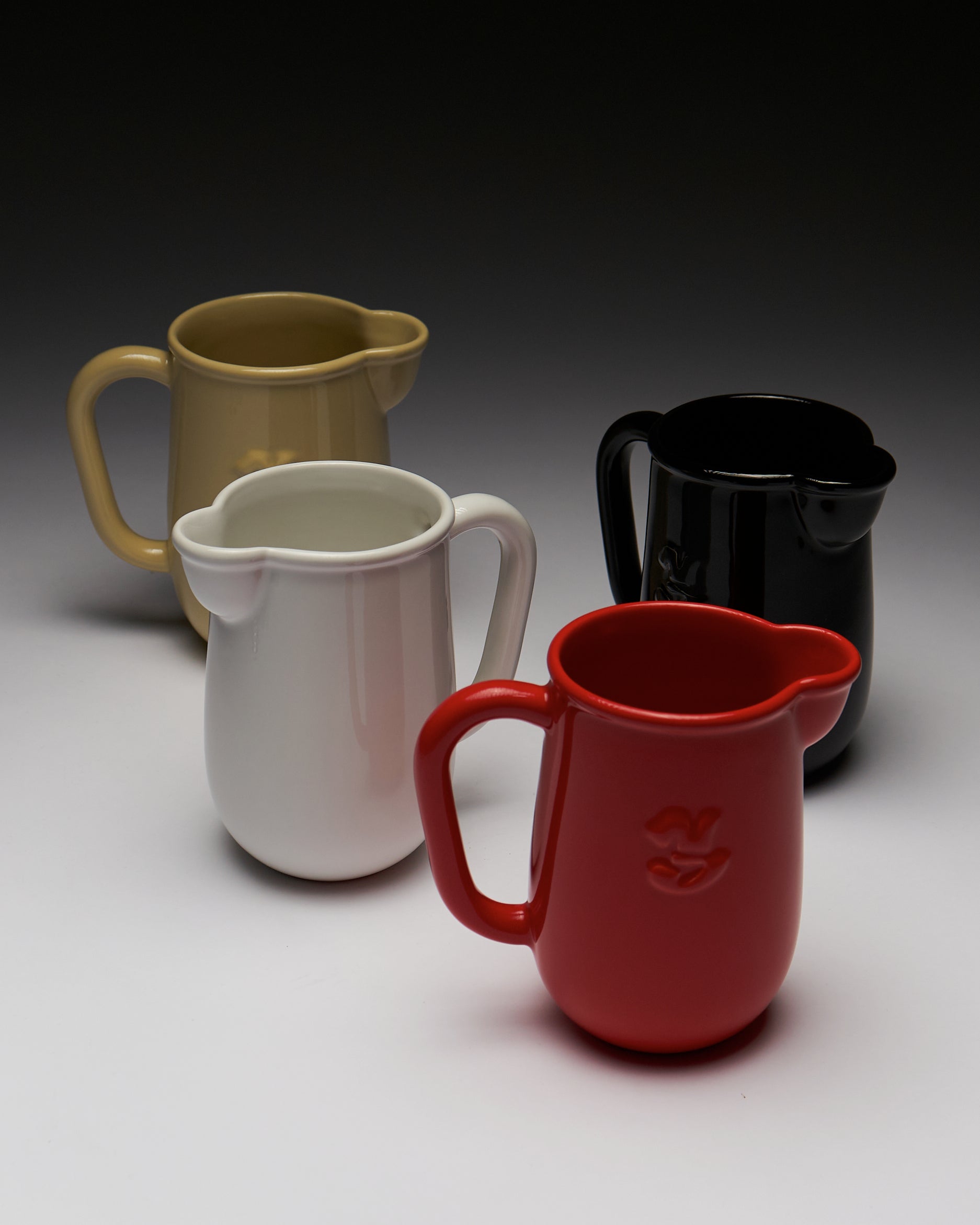 Kantine Pitcher Red